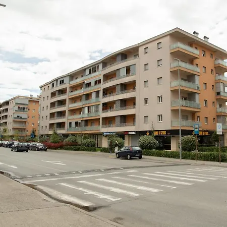 Kvart Na Dan Apartment